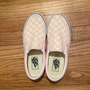 White & Pink checkered vans Size: 7.5